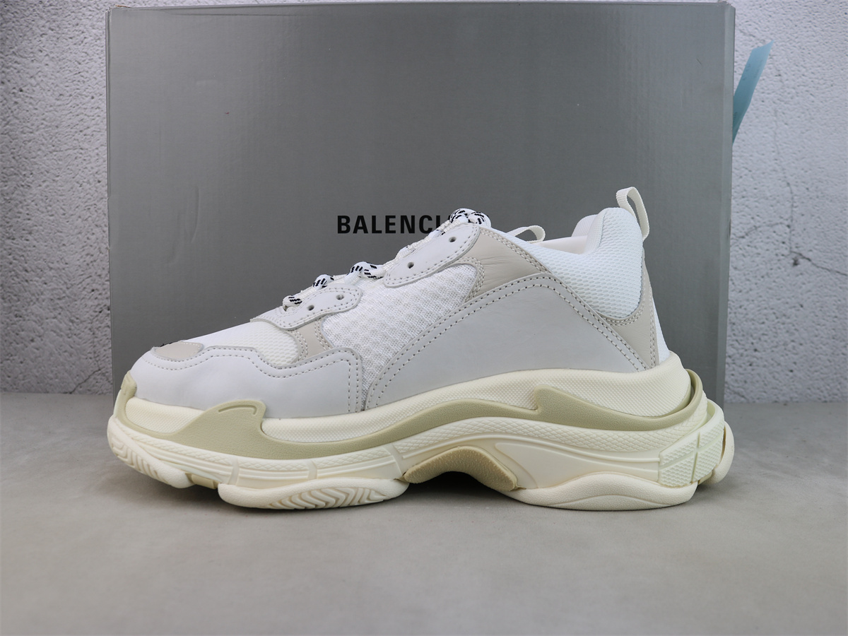 G5 Batch Balenciaga Triple S In White 524036W2CA19000